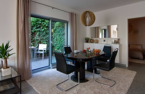 Kernberge Apartment | In the middle of the green in the center of Jena