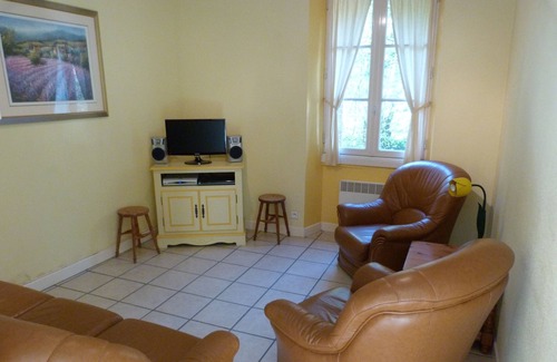Plouguenast House | In the nature, along the river with sport activities and swimming pool