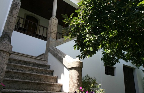 Santa Marta de Penaguiao House | In the heart of the Douro