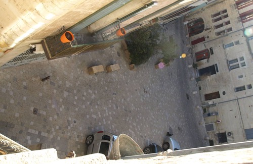 Uzes Apartment | In the shadow of the Duchy, air-conditioned and quiet, with bike shed.