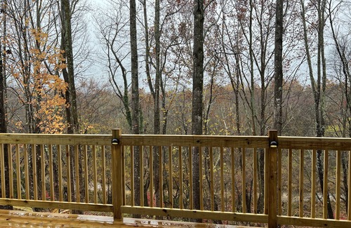 Hendersonville Apartment | In the Tree's Studio @ Skylaranna Resort
