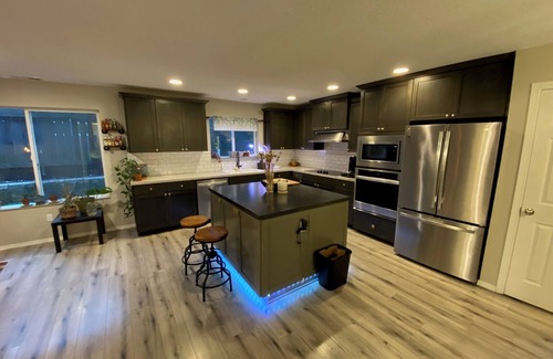 Eugene House | In the Trees - Brand new home - Hendrick's park and U of O.