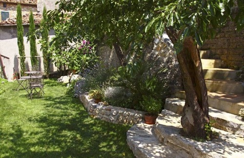 Semproniano House | In the Tuscan Maremma, village center, with gardens suspended between heaven and earth