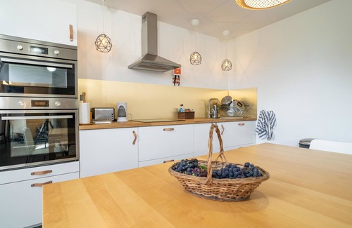 Porto da Cruz House | In the village, between the sea and the mountains - Madeira Surf Camp IV