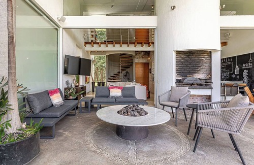 Cuernavaca House | IN THE WATER FOREST * HOT JACUZZI INCLUDED