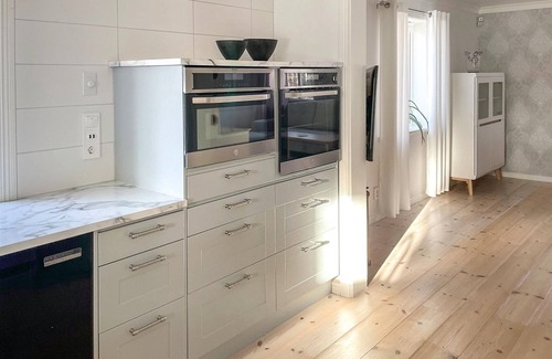 Idkerberget House | In this inviting house with lake view you can spend a relaxing vacation!