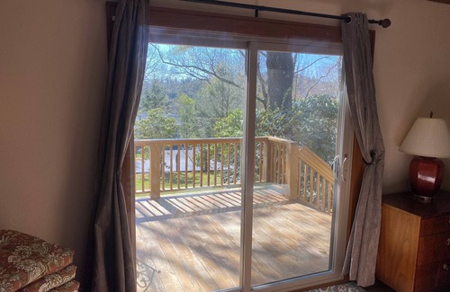 Blowing Rock Cottage | In Town Blowing Rock - Country Club Neighborhood - Charming Rustic Mtn Cottage!