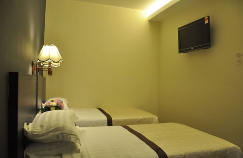 Kampung Pengkalan Pandan Hotel | In Trend Hotel
