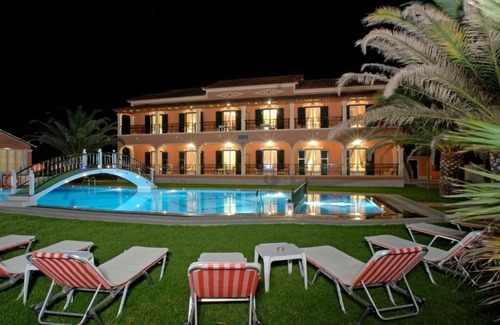 Termenades Apartment | In villa Luxury Ground Floor apartment with pool near Sidari