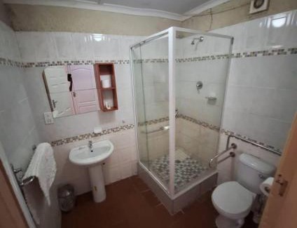 Francistown Bed & Breakfast | Inca Rose Guest House