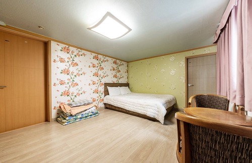 Ganghwa Hotel | Incheon Hill House