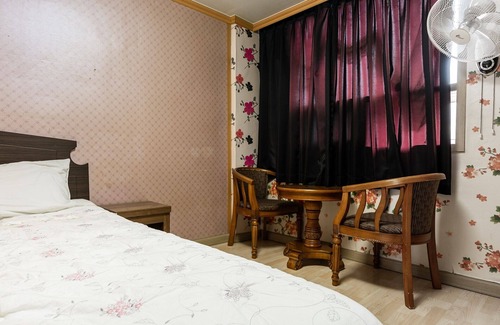 Ganghwa Hotel | Incheon Hill House