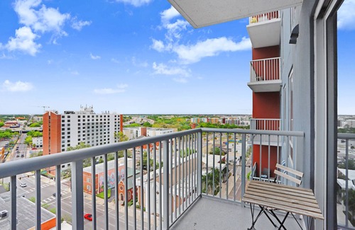 Channel District Apartment | Includes access to top of the line Gym, Luxary Pool, & City View Sky Lounge