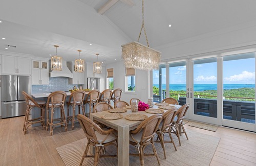 Hope Town House | "Incommunicado" New Build! Solar/Gen, 35 Boat Slip, Pool, Gym. Hope Town Bahamas