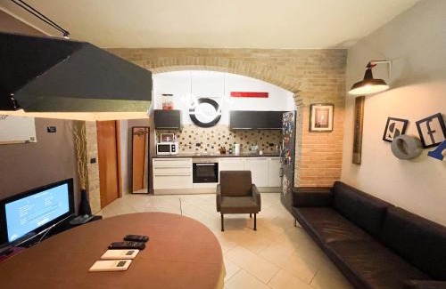 Caronno Pertusella Apartment | InCorteDaFabio Design flat with Bikes