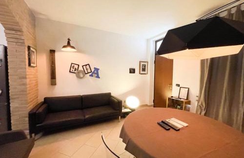 Caronno Pertusella Apartment | InCorteDaFabio Design flat with Bikes
