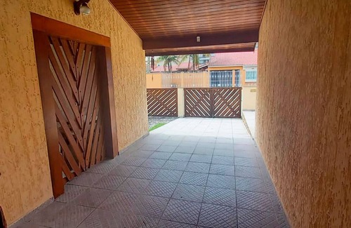 Balneario Florida House | Incrível casa c Wi-Fi a 280 m do mar em Peruíbe/SP