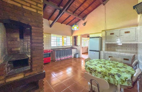 Recanto das Gaivotas House | Incrível chácara c churrasqueira - Santa Isabel/SP