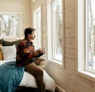 Chugiak House | Incredible Cabin Surrounded by Trees and Hot-tub Provided in Anchorage, Alaska