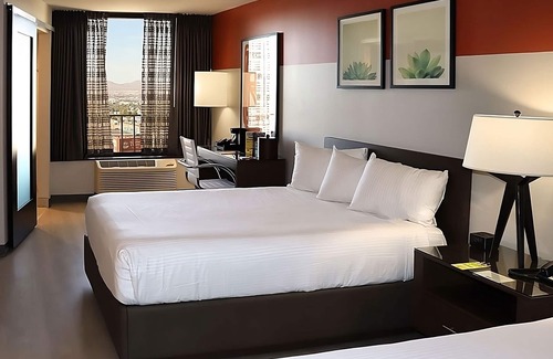 Downtown Las Vegas Hotel | Incredible Entertainment and Gaming Destination! 4 Comfortable Units, Pool