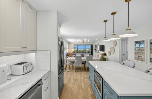 Sanibel Condo | Incredible Gulf Front Tarpon Beach 301