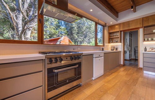 San Carlos de Bariloche House | Incredible house on nahuel huapi lake