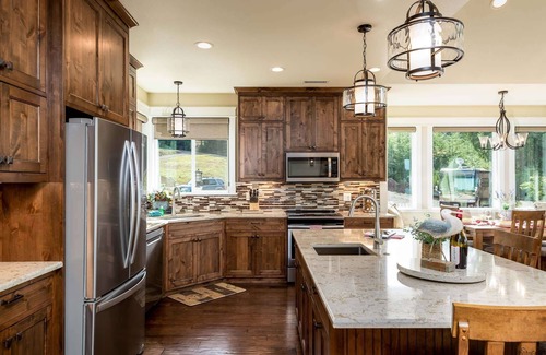 Florence House | Incredible Lake Front 5 Bdrm 5 Ba Home, Private Dock, Fire Pit, Sure To Please The Entire Family.