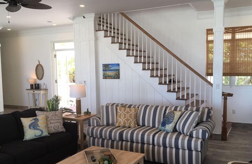 William's Town Villa | Incredible location! Perfect for families. Beautiful sheltered beach Heated pool