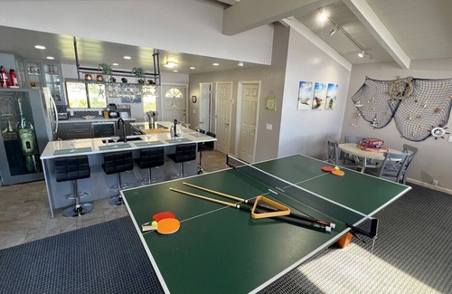 Watsonville House | Incredible Oceanfront Luxury ~ VIEWS ~ Billiards/Pong * new grocery delivery!