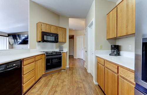 Three Rivers House | Incredible Riverside Home, River Views and Access, Huge Deck, Bikes, Close to Golf, Courts, and Pool