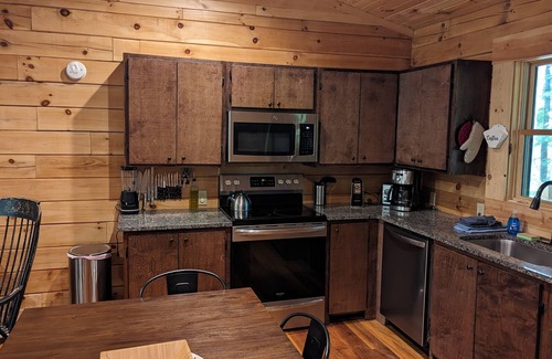 Laurelville Cabin | Incredible secluded cabin featuring amazing forest views off of the back deck!