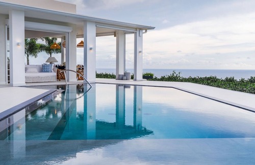 Deanes Villa | Incredible views of sea from the pool - Cool Breeze