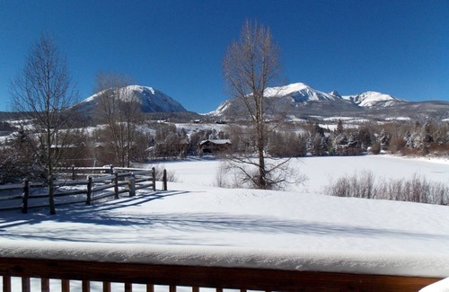 Willow Grove House | Incredible Views And Four Bedrooms