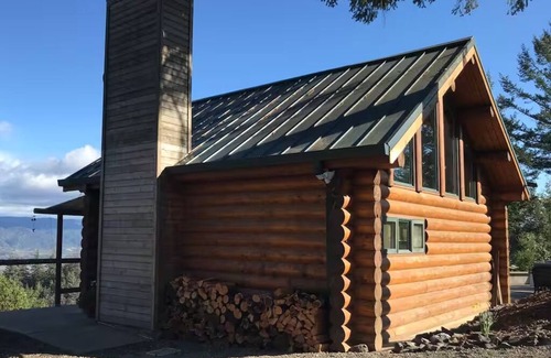 Ukiah Cabin | Incredible Views - Orr Springs Rendezvous!