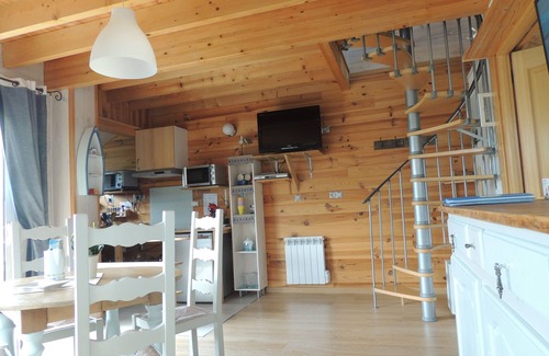 Erdeven House | 🏠 ind spacieuse , plages, proche d'ETEL 2 belles chambres vue mer étage