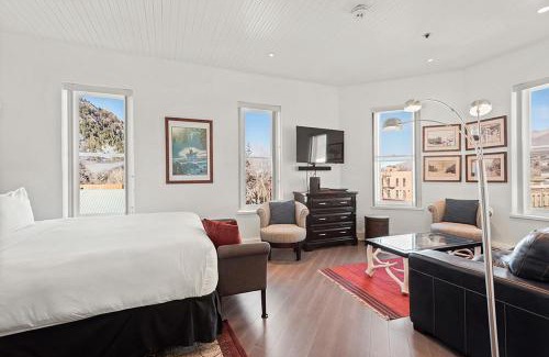 Downtown House | Independence Square Unit 303, Corner Studio with Premier Finishes, Downtown Location