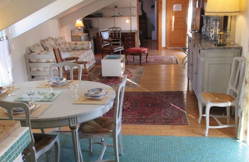 Maisons-Laffitte Apartment | Independent apartment 4 persons 20 mn center PARIS