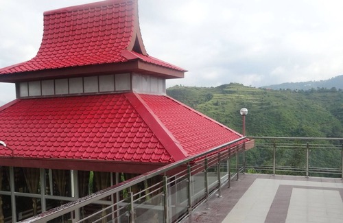 Shimla House | Independent Floor Near Shimla Airport With Natural Views