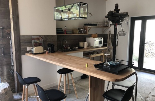 Vic-la-Gardiole House | Independent house with garden and swimming pool, sleeps 10