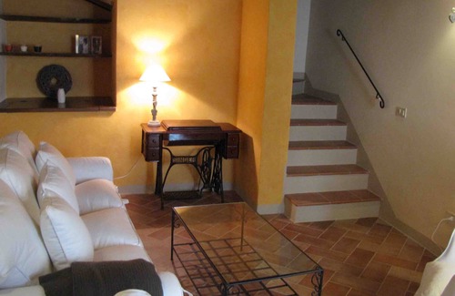 Castiglione d'Orcia House | Independent house in the historic center