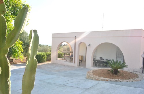 Torre Pali Villa | Independent villa with pool, 900 meters from the sea in a panoramic area