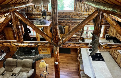 Indian Cabin | Indian AK 25 min to Anchorage & 25 min to Girdwood and 35 min to the airport
