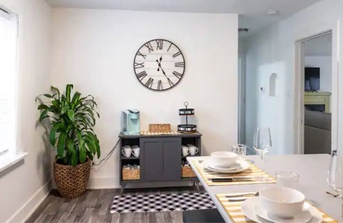 Town of Pines Apartment | Indiana Dunes Garden Apartment