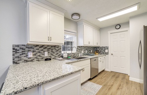 Town of Pines House | Indiana Dunes Home w/Gas Grill: 1 Mi to Beach!