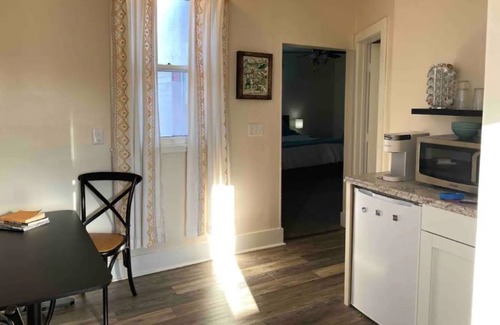 Thorntown Apartment | Indianapolis or Purdue University Stay