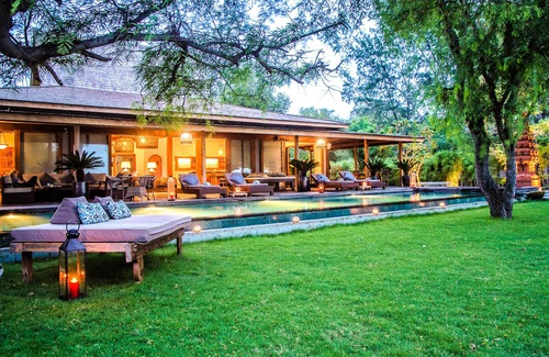 Gili Meno Apartment | Indigo Master Suite - Luxury Island accommodation at Villa Pulau Cinta