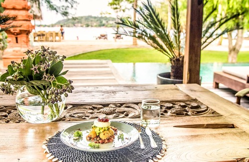 Gili Meno Apartment | Indigo Master Suite - Luxury Island accommodation at Villa Pulau Cinta