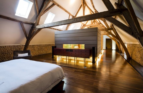 Loupoigne Other | Indrani Lodge: Where The Past And The Future Meld Into A Harmonious Present