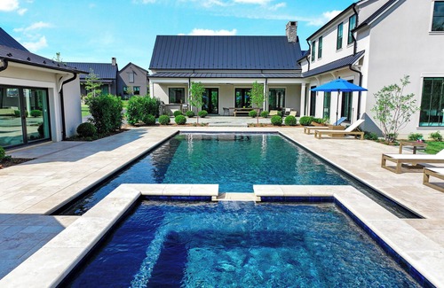 Middleburg Villa | Indulge in Elegance: Four BR Villa with Outdoor Living in Middleburg, VA