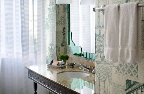 Downtown Portland Hotel | Indulge in Home-Like Comfort! 3 Suited Units, Near Classical Chinese Garden